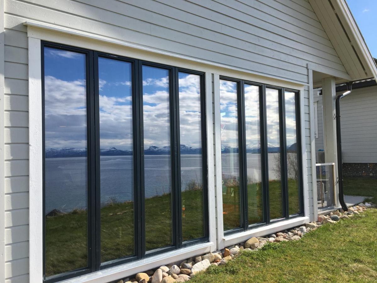 Nice Little House Right By The Sea, Stunning View Rensa Exterior foto